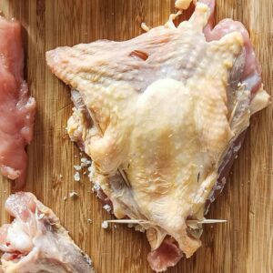 Perlhuhnbrust auf krosser Parmesan-Haut Anleitung