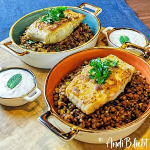 Lachs-mit Linsen-orientalisch-Minz-Sauce-AndiB.liebt