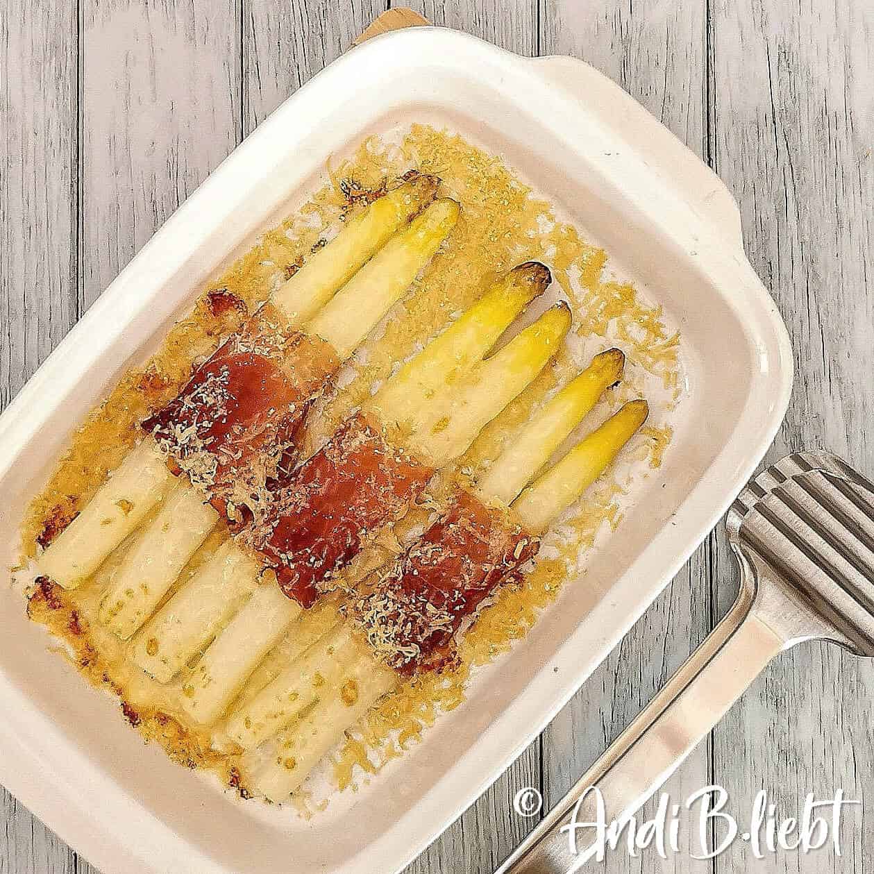 Spargel im Backofen gratiniert