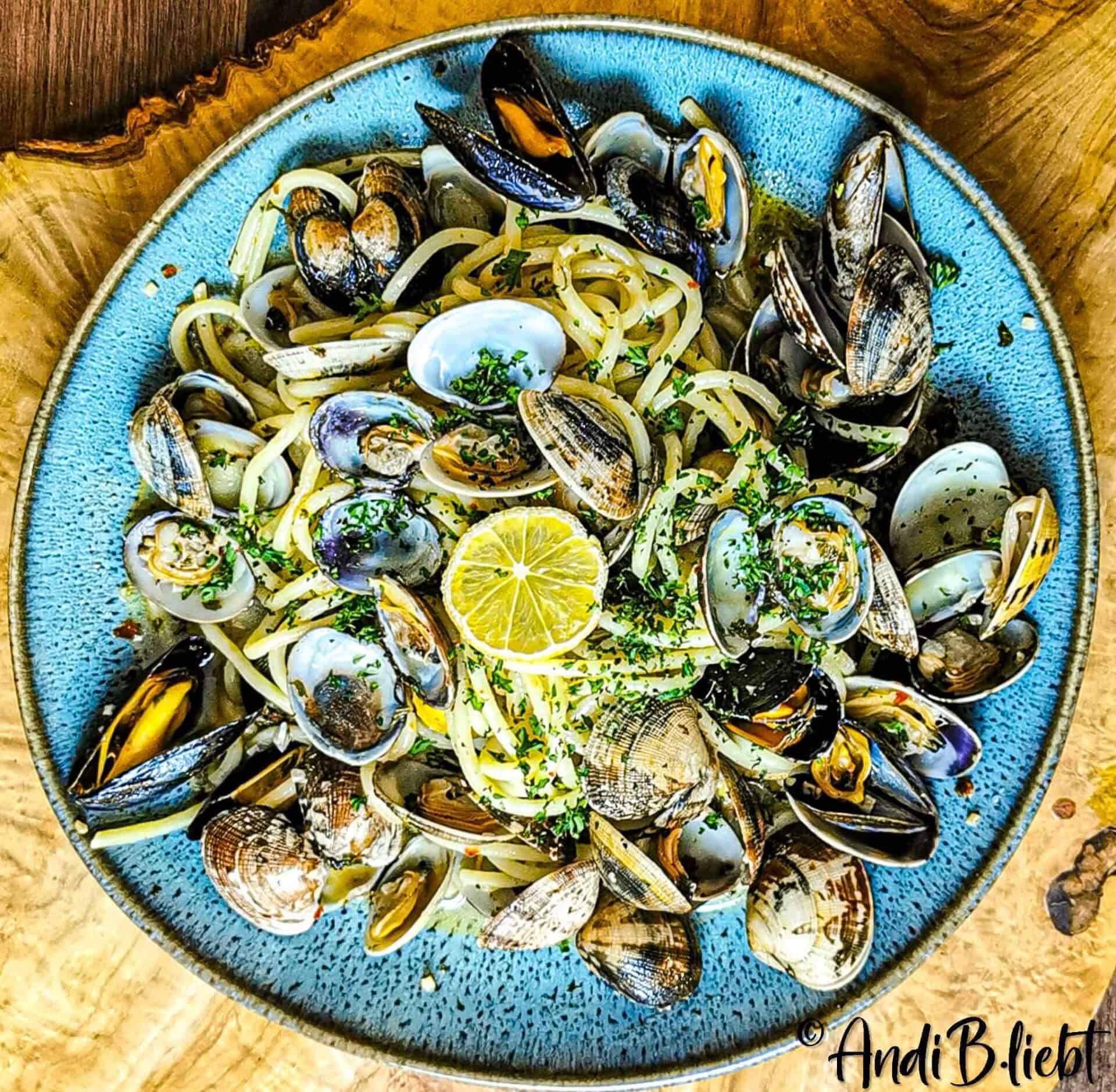Ein Original Spaghetti Vongole Rezept Zum Nachkochen 100 Lecker ein-original-spaghetti-vongole-rezept-zum-nachkochen-100-lecker