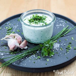 5-Minuten-Joghurt-Dip-AndiB.liebt-Andreas-Bochem