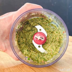 Kapernpesto-AndiB.liebt-Andreas-Bochem-Zubereitung