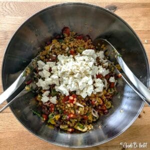 Roter-Linsensalat-mit-Feta-AndiB.liebt-Rezept-Foodblog-Zubereitung
