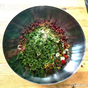 Roter-Linsensalat-mit-Feta-AndiB.liebt-Rezept-Foodblog-Zubereitung