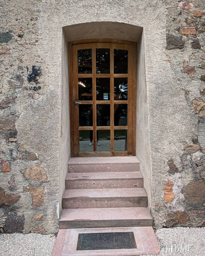 Weingut Kornell bei Bozen Südtirol Titelfoto Brigl Tür AndiBliebt