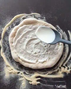 Pizza Bianca mit Feigen und Gorgonzola Anleitung Schritt 10